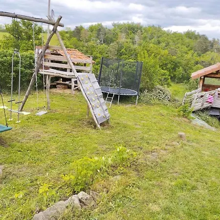 Casa de Férias Du Cedre Courpiere